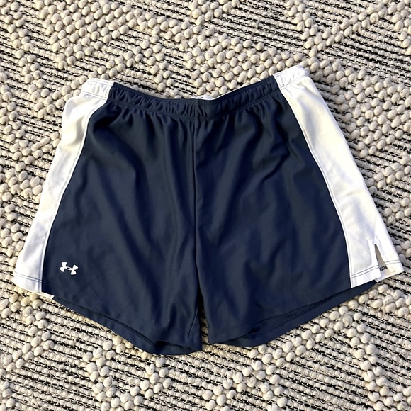 Navy/white under armour shorts - Picture 1 of 2